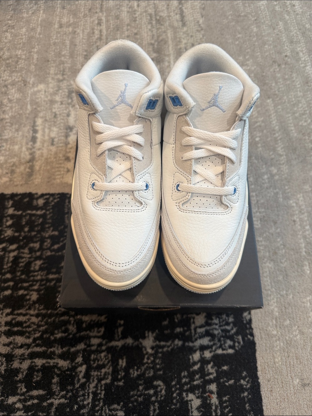 Jordan Kids White and Light Blue Low-Top Sneakers